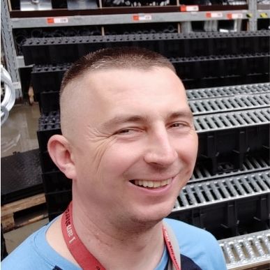 Vegecsány Attila Ikea bútor összeszerelő